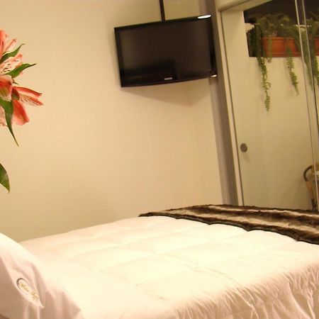 Hostal Media Luna Trujillo Room photo
