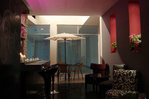 Hostal Media Luna Trujillo Exterior photo